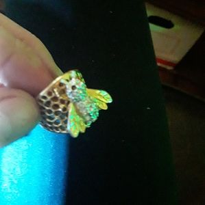 Bumblebee ring